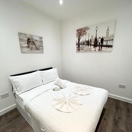 Immaculate Flat In West Croydon Apartment Exterior photo