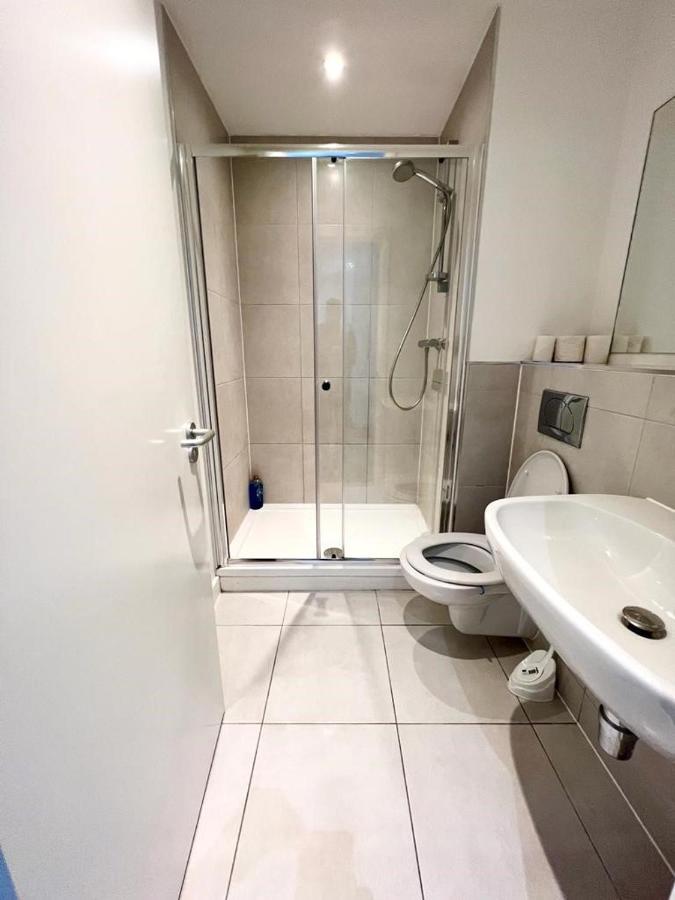 Immaculate Flat In West Croydon Apartment Exterior photo